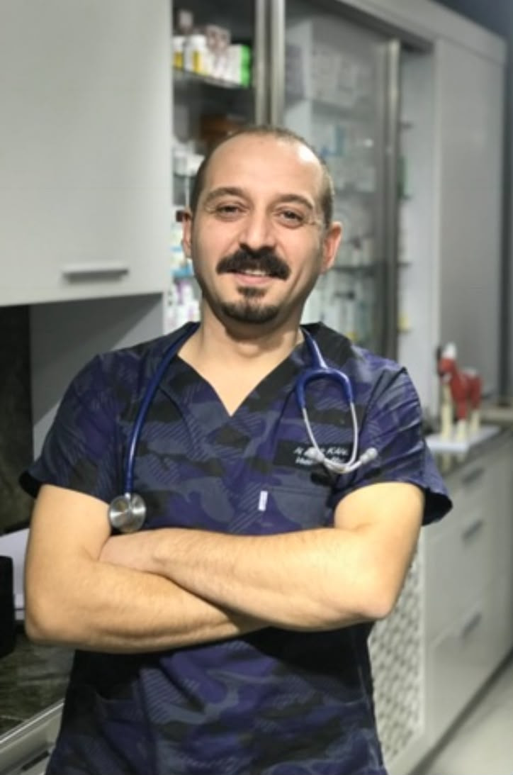 Özgür Kanat - Veteriner Hekim, Kuzguncuk Veteriner Kliniği